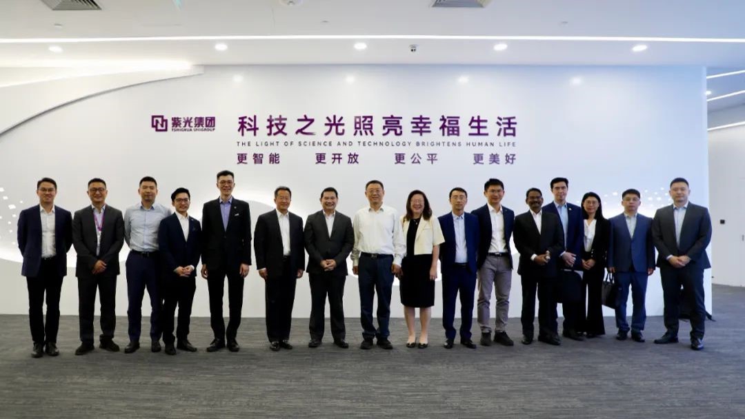 马来西亚经济部长拉菲兹·南利一行到访新大阳城集团